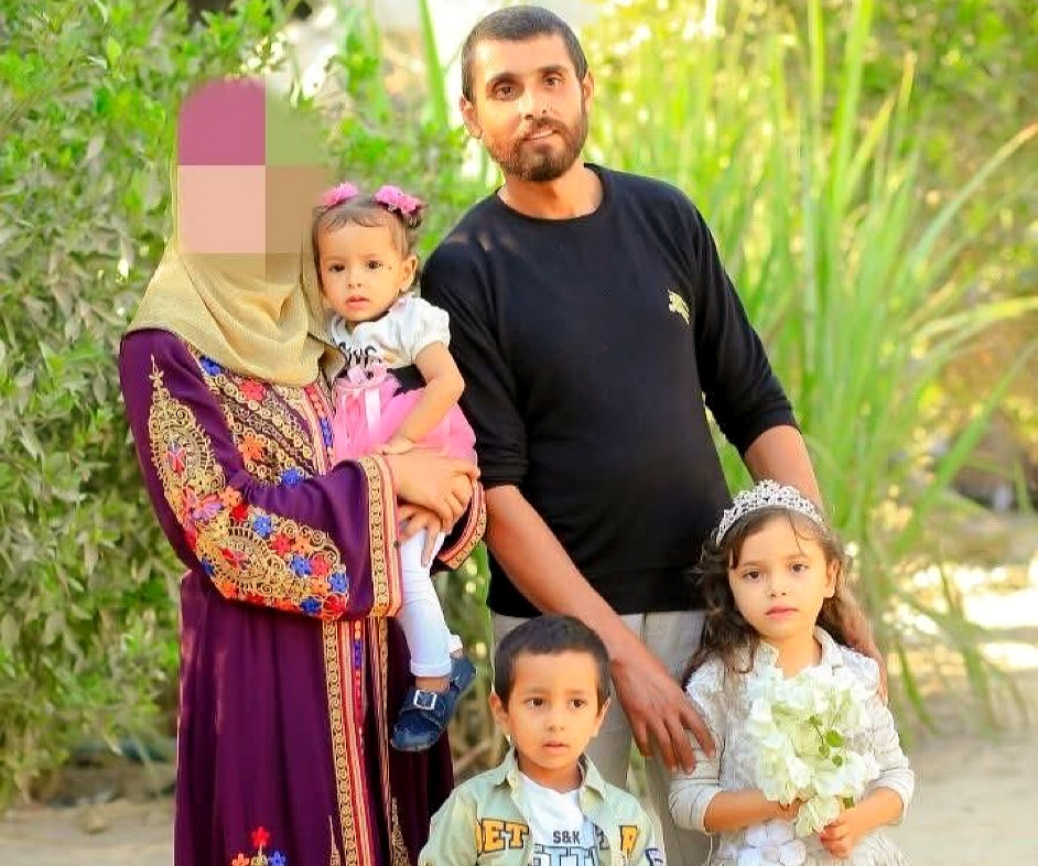 Malak, Hanan, and Elaf Abu Saleh card image